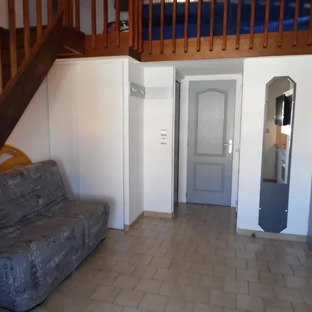 T2 Mezzanine 1er étage Avec Piscine Et Parking, 4-6 Couchages, Chemin Du Pous, - Fr-1-326-480 * Marseillan (Herault)